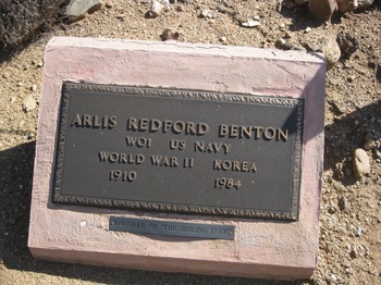 Benton, Arlis Redford gravesite