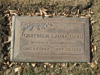 Card,   Gertrude Laura gravesite