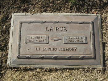 La Rue, Eunice gravesite