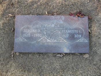 Pierce, Jeanette Loretta gravesite