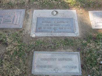 Saffron,   Dorothy gravesite