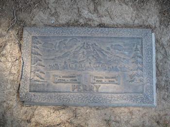 Perry, Velma Lee gravesite