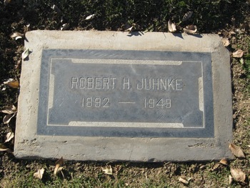 Juhnke, Robert Herman gravesite