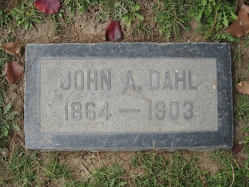 Dahl, John Abraham gravesite