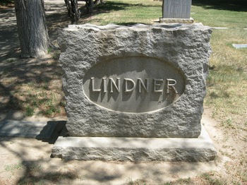 Lindner, Winefred Irene gravesite