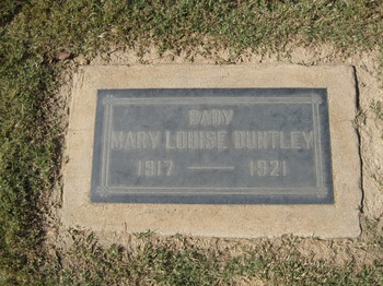 Duntley, Mary Louise gravesite