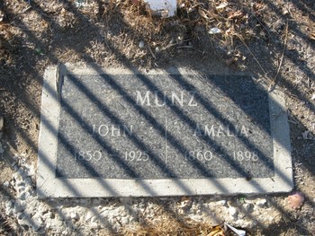 Munz, John gravesite