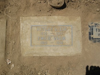 Vacik, Emilie gravesite
