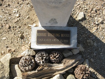 Moore, Robert Sterling gravesite