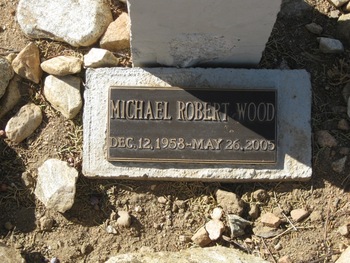 Wood, Michael Robert gravesite